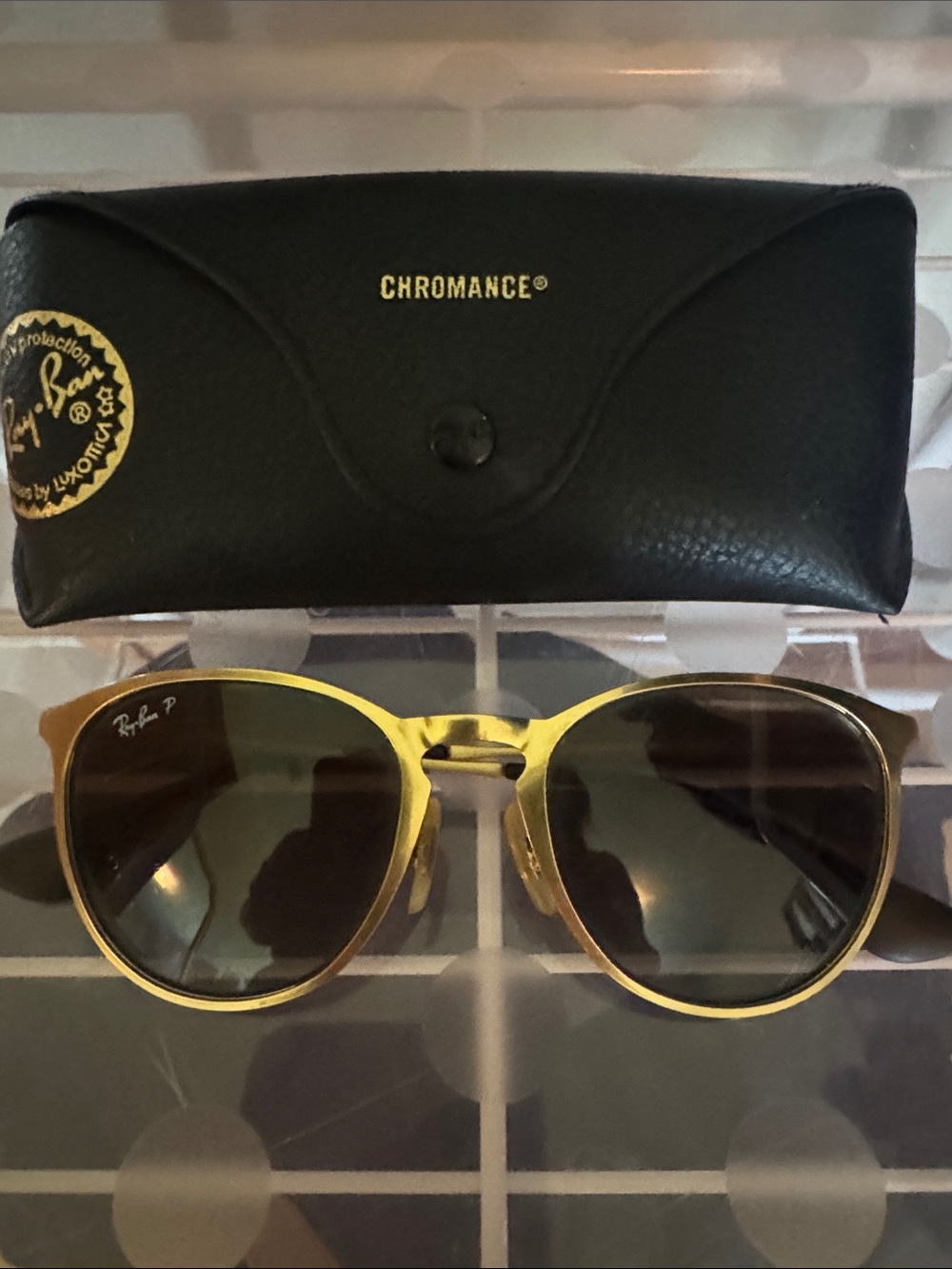 Ray-Ban Gold Frame Sunglasses with Dark Lenses w/ case